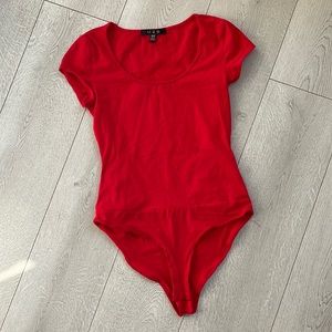 U2B Red Bodysuit Size Medium
